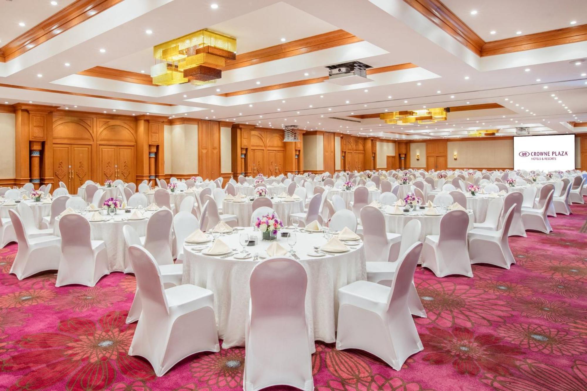 คราวน์ พลาซา จอร์แดน เดดซี รีสอร์ต แอนด์ สปา Hotel Sweimeh ภายนอก รูปภาพ The Grand Ballroom