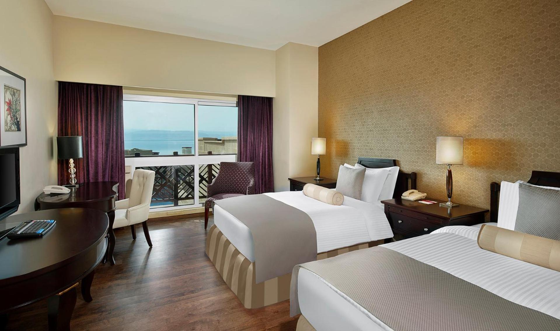 คราวน์ พลาซา จอร์แดน เดดซี รีสอร์ต แอนด์ สปา Hotel Sweimeh ภายนอก รูปภาพ